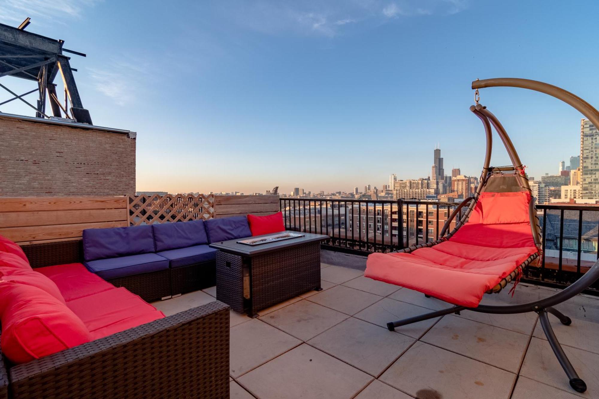 Mccormick Place 3Br Luxury Penthouse Duplex With Personal Rooftop And Optional Parking For 8 Guests In Chicago South Loop Exterior photo