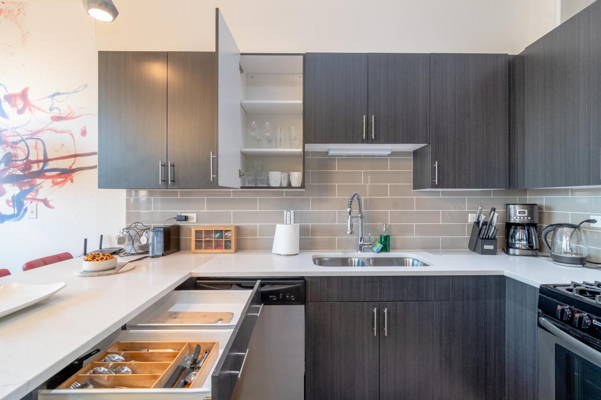 Mccormick Place 3Br Luxury Penthouse Duplex With Personal Rooftop And Optional Parking For 8 Guests In Chicago South Loop Exterior photo