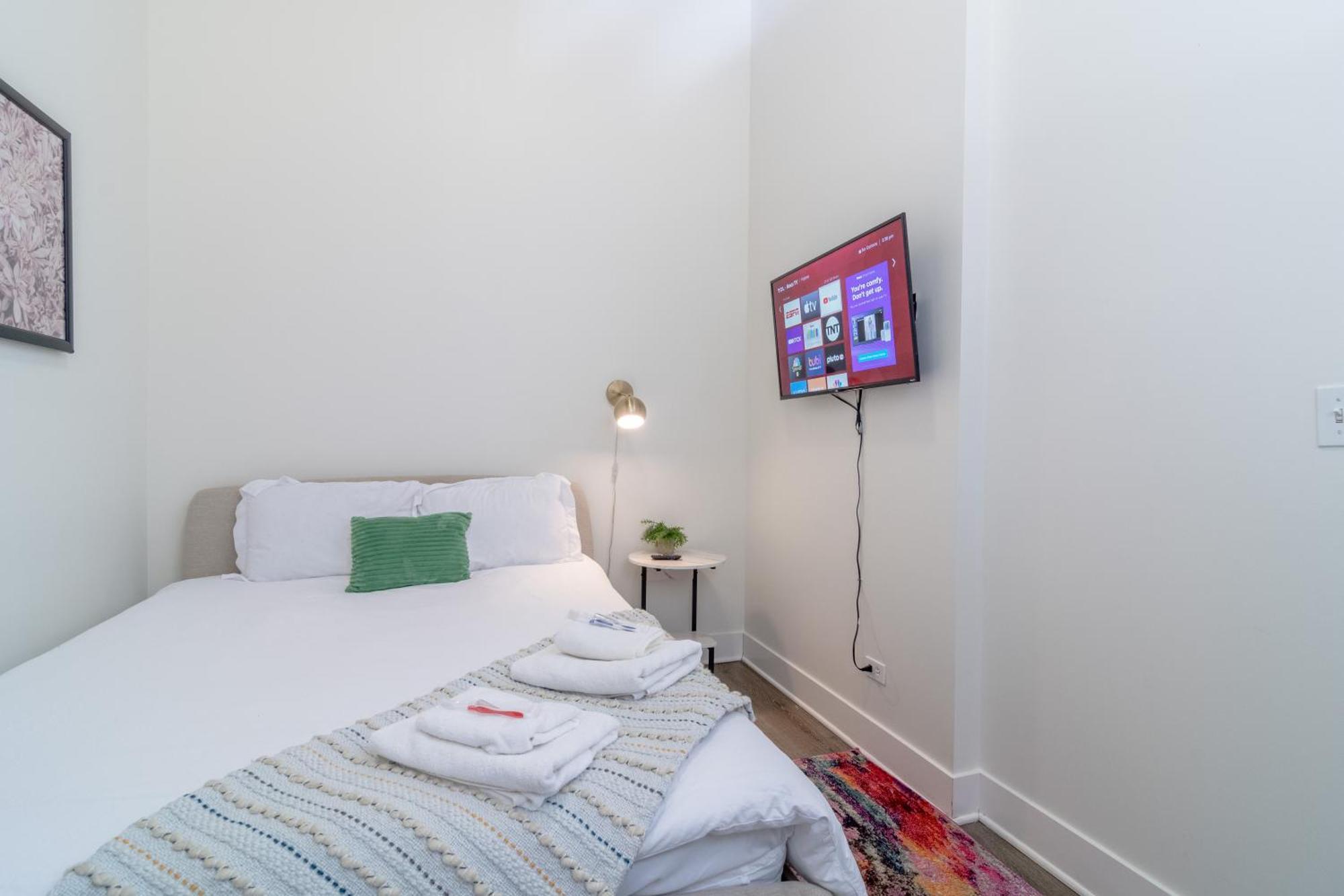 Mccormick Place 3Br Luxury Penthouse Duplex With Personal Rooftop And Optional Parking For 8 Guests In Chicago South Loop Exterior photo